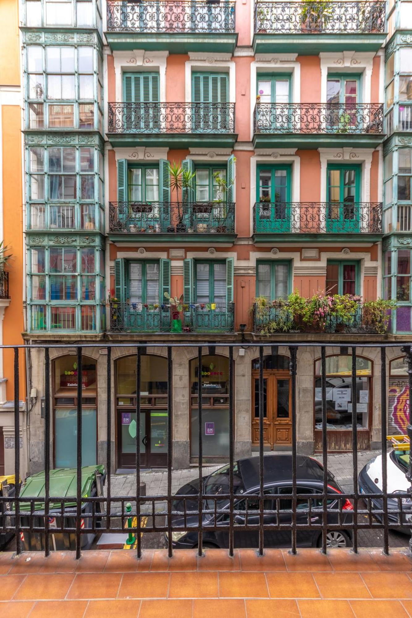 Encantador Apartamento En El Casco Antiguo De Bilbao Exterior foto